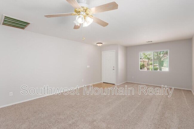 Building Photo - 5179 E Silverbell Rd