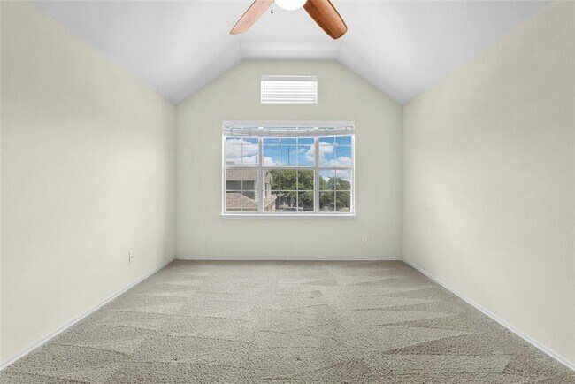 Building Photo - 2632 Century Park Blvd