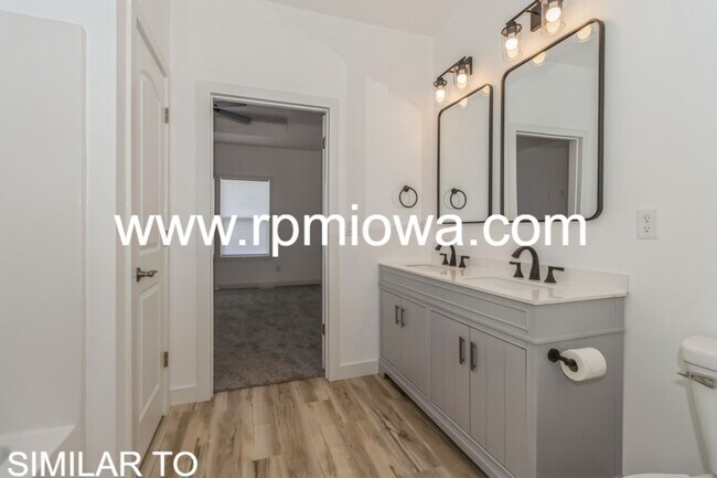 Building Photo - STUNNING HOME!! 4 Bed, 3 Bath Home in Altoona