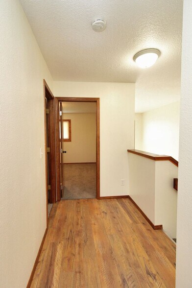 Building Photo - 12047 SE 115th Ave