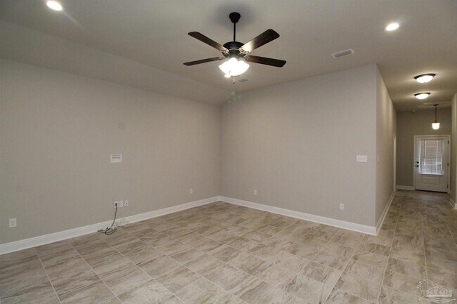 Building Photo - 8480 Beech Tree Rd