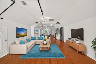 Building Photo - 2602 Isabella St