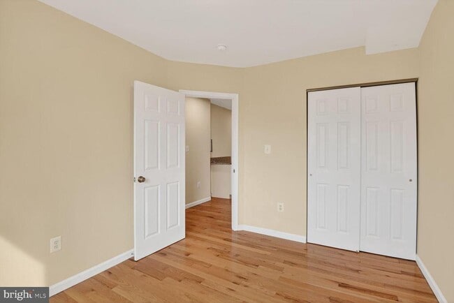 Building Photo - 1648 Park Rd NW