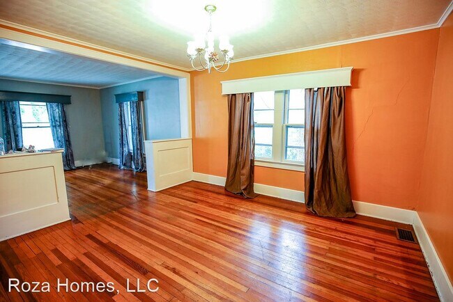 Building Photo - 3 br, 1.5 bath House - 315 S Florence