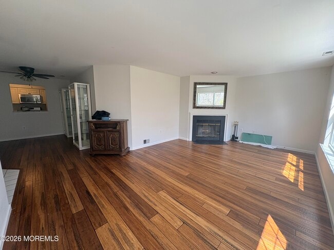 Building Photo - 103 Racquet Rd