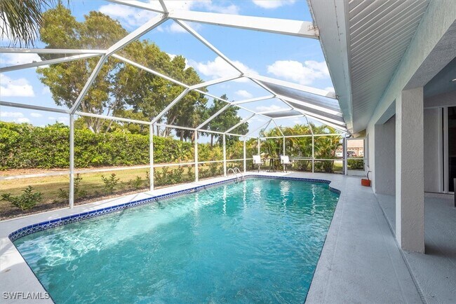 Building Photo - 24900 Fairwinds Ln