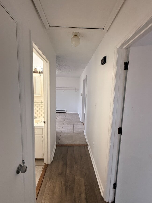 Building Photo - 183 Loch Ln