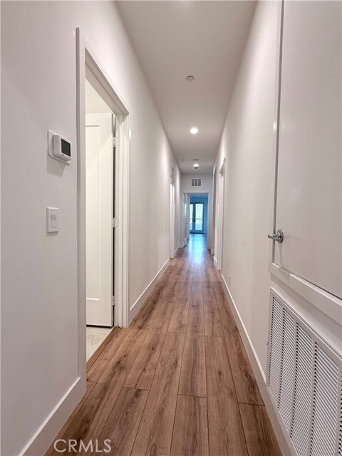 Building Photo - 273 Novel