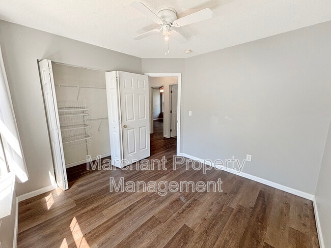 Building Photo - 110 Golden Crest Ct