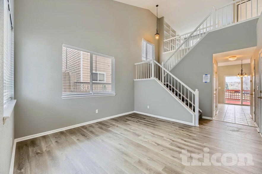 Building Photo - 12450 S Hollow Creek Ct