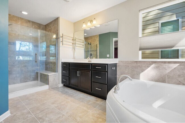 Building Photo - Beautiful 3-bedroom, 2.5-bath home in unbeatable Morrisville location