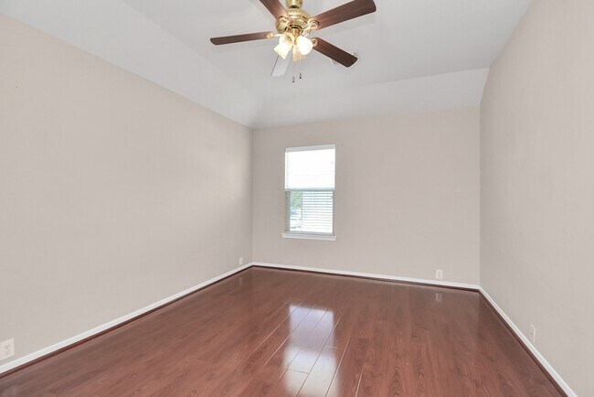 Building Photo - 8810 Sunforest Ln