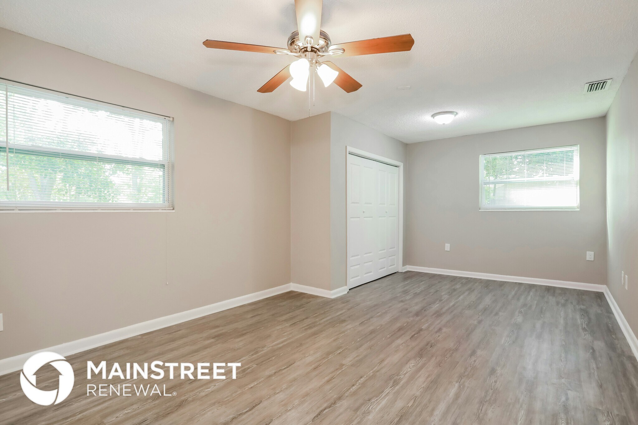 Building Photo - 6924 Clovis Rd