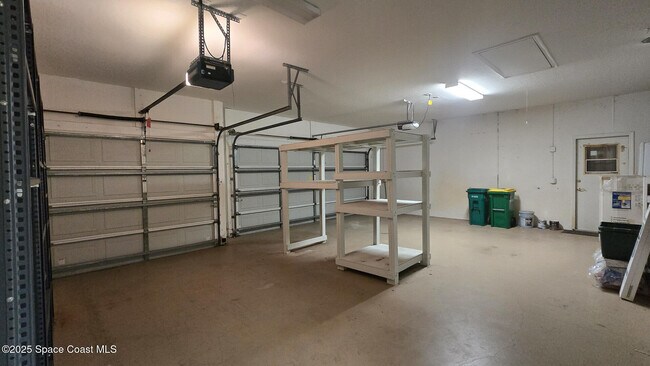 Building Photo - 7989 Bradwick Way