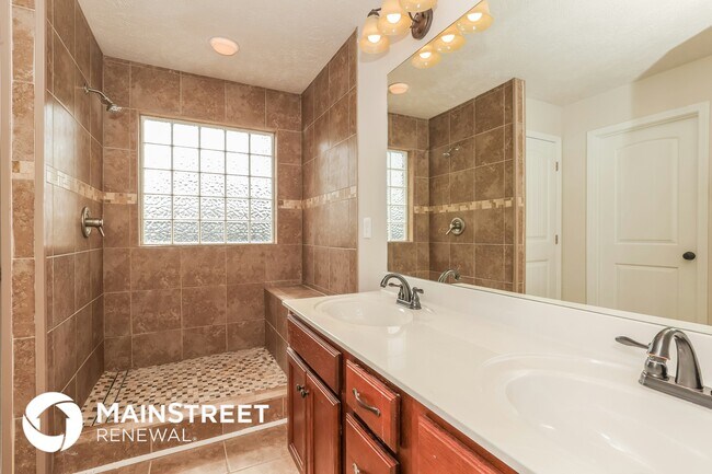 Building Photo - 1008 Stratus Dr