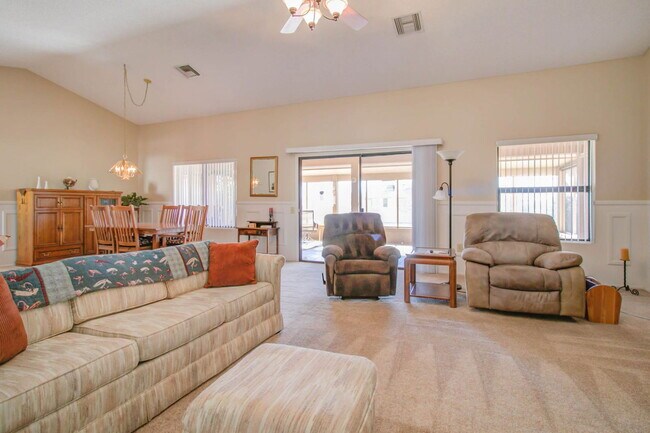 Building Photo - 14743 W Yosemite Dr