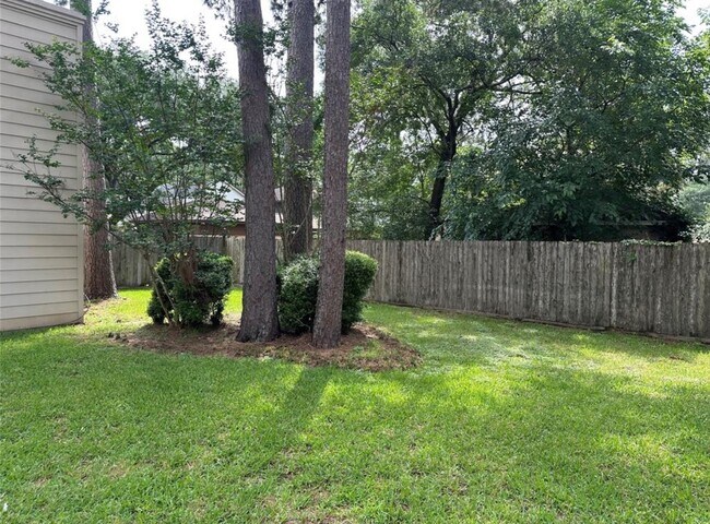 Building Photo - 17406 Spicewood Springs Ln