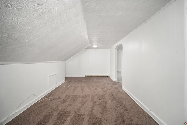 Building Photo - 1270 Old Buckroe Rd