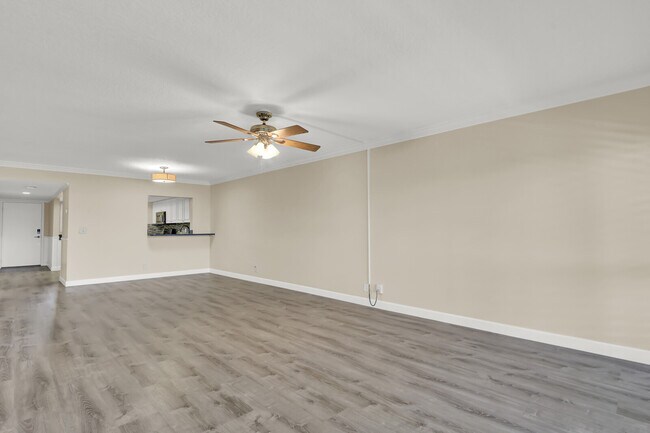 Building Photo - 1036 US-1
