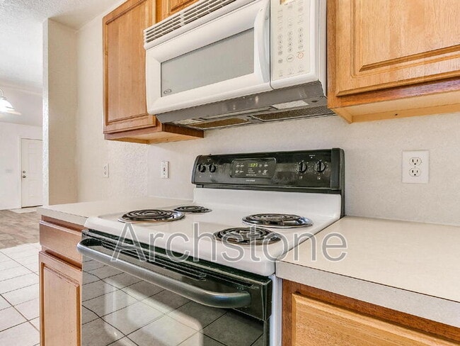 Building Photo - 5508 Del Creek Rd