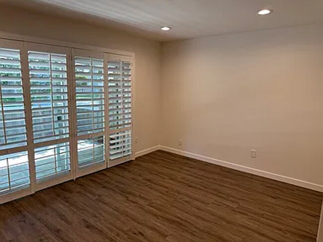Building Photo - Almaden - Exectuve style 3 bedroom 2 bath ...