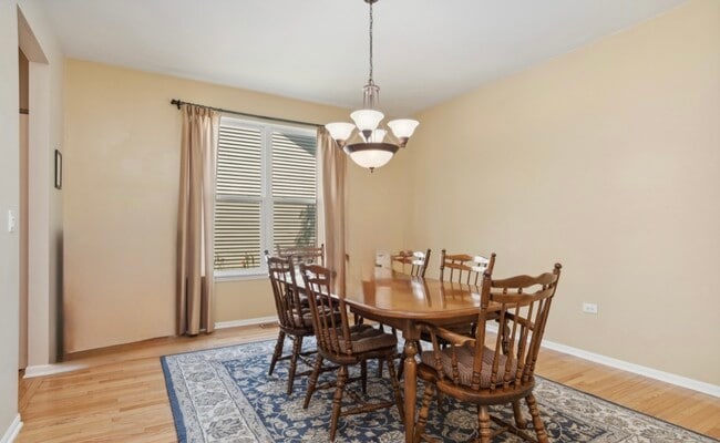 Building Photo - 841 Barclay Dr