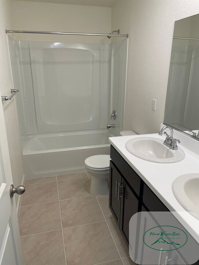 Building Photo - Must Apply to schedule viewing