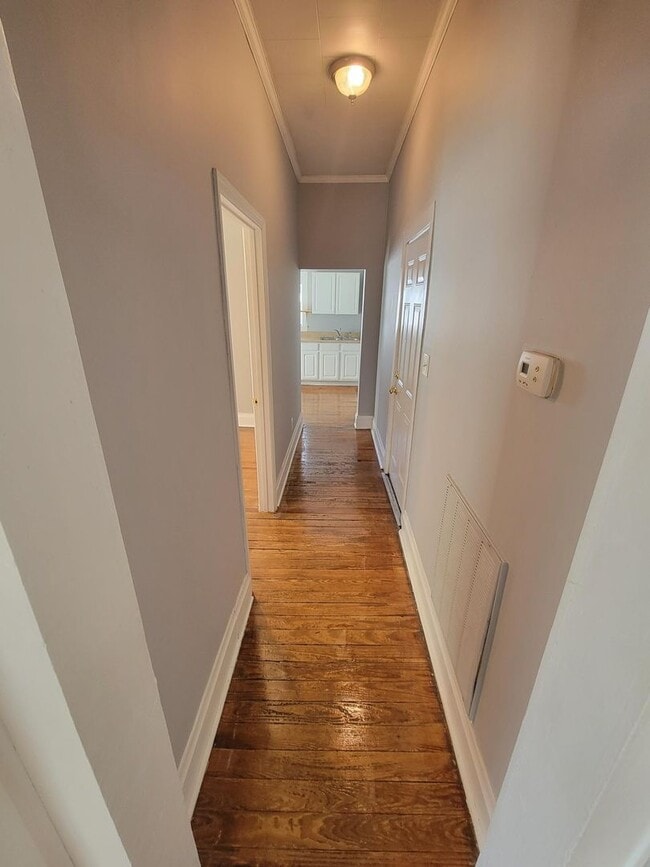 Building Photo - 2 Bedroom/1Bath Home Located  in Burlington, NC! APPLY NOW