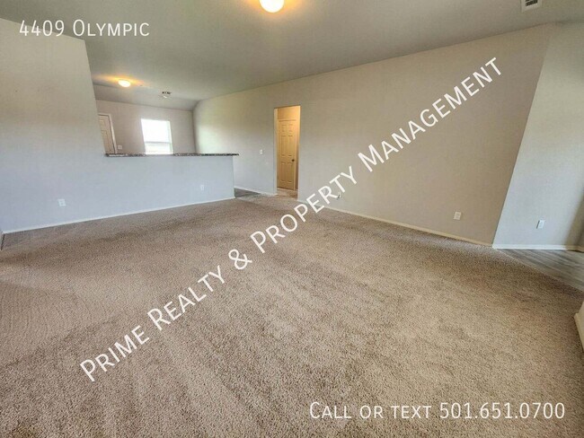 Building Photo - 4409 Olympic-