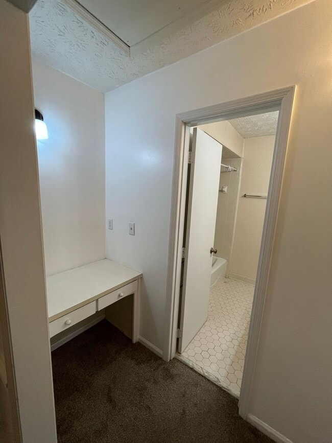 Building Photo - Location, Community, Quality Living. It St...