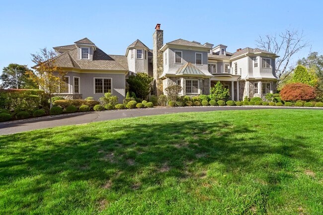 Primary Photo - 355 Greens Farms Rd