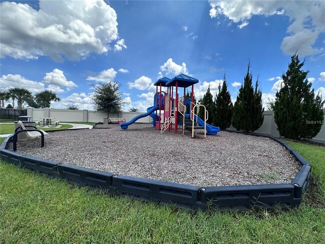 Building Photo - 890 Spring Palms Lp