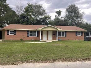 Building Photo - 33 Mitchell St