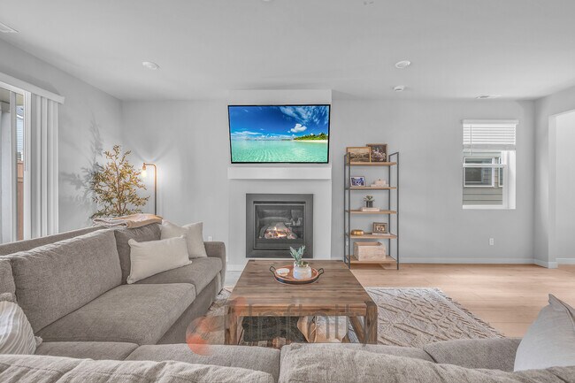 Building Photo - 8943 SW Vermillion Dr