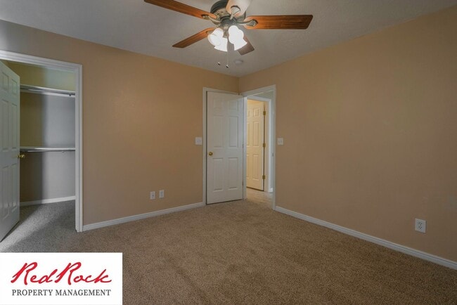 Building Photo - Charming St. George 3 Bedroom Townhome