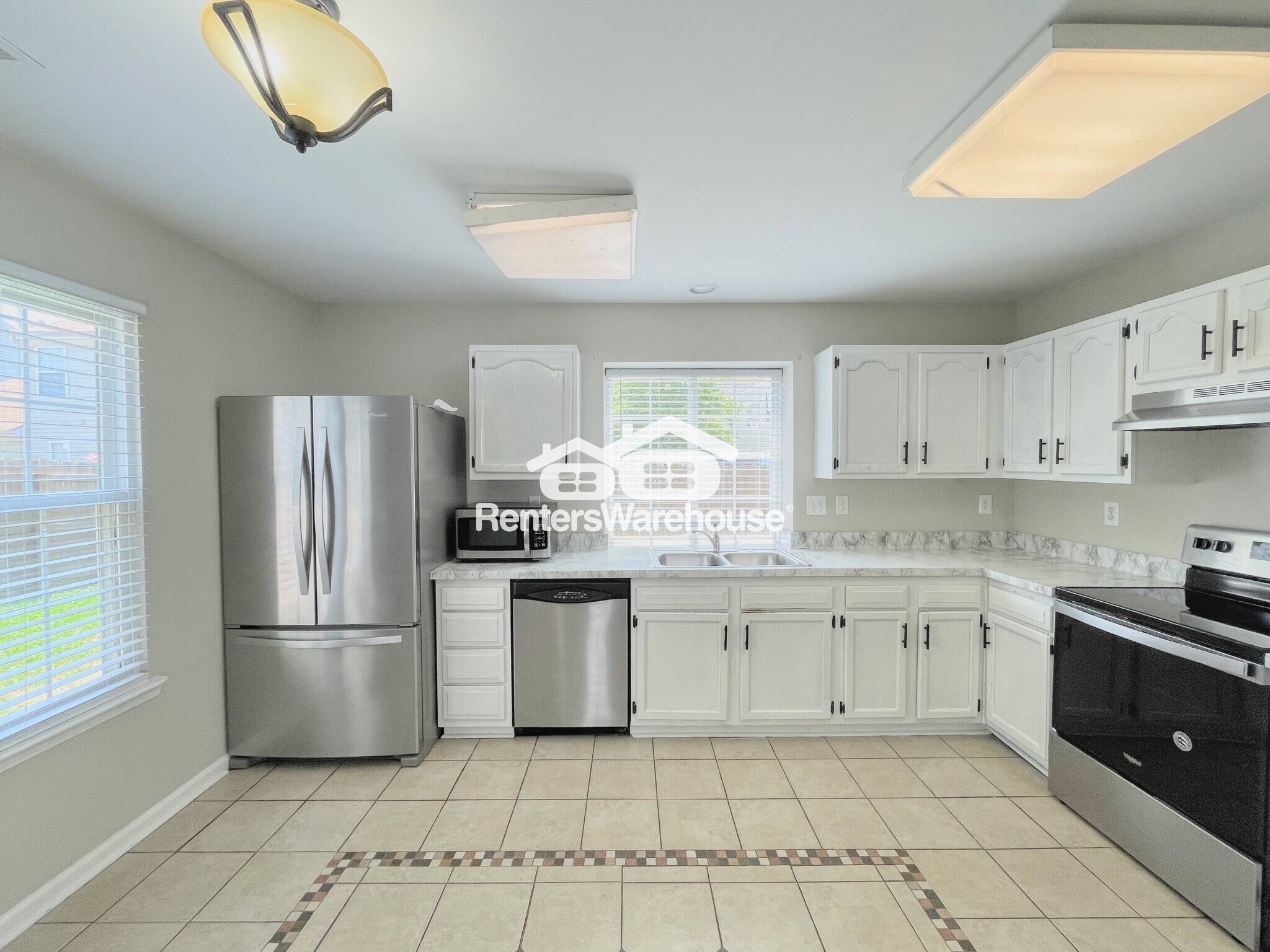 Building Photo - 617 Lord Nelson Ct