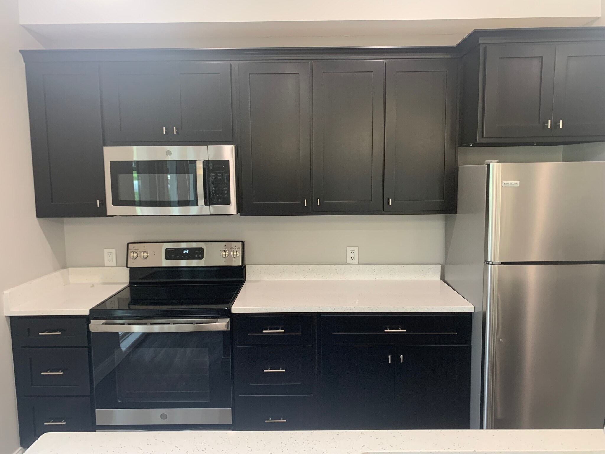 Building Photo - 403 W University Ave