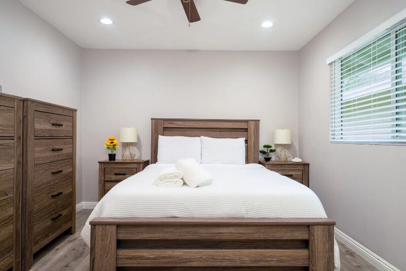 Building Photo - 19101 E Ryals Ln