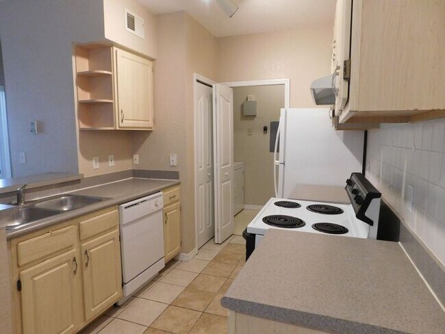 Building Photo - Condo in Legacy Dunes, Kissimmee