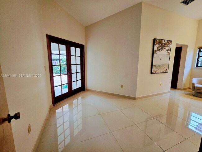 Building Photo - 15630 SW 46th Terrace