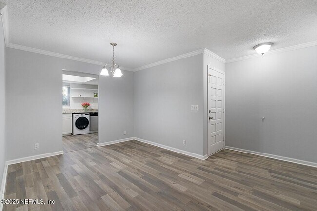 Building Photo - 6655 Bell Tower Ct