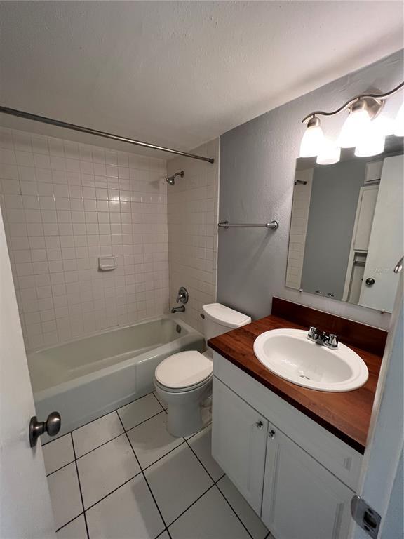 Building Photo - 3206 W Azeele St