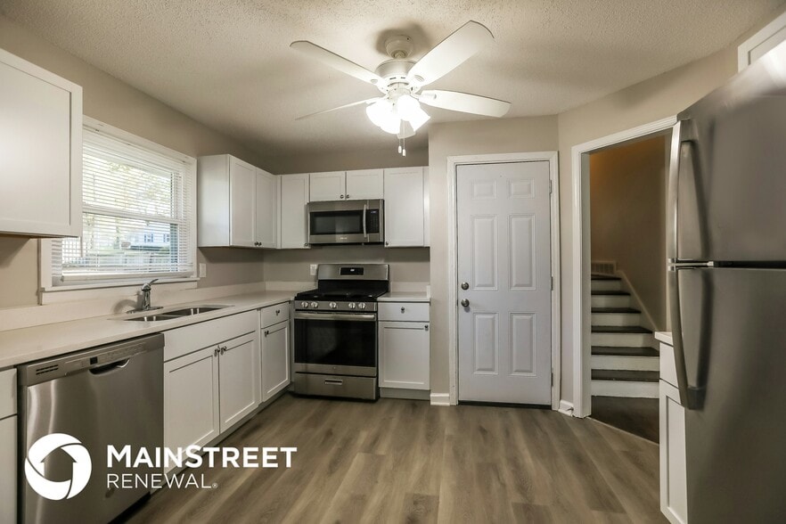 Building Photo - 4201 N Lister Ave