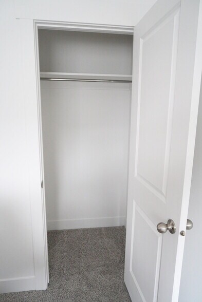 Building Photo - 1396 N 1780 E