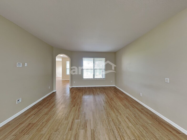 Building Photo - 526 Azalea Bloom Dr