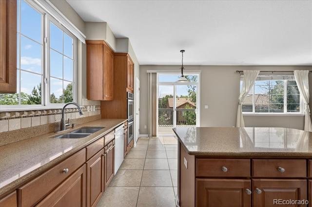 Building Photo - 10543 Laurelglen Cir