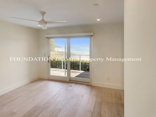 Building Photo - VIDEO - Ultra-Luxury Unit with SF City View - FOUNDATION