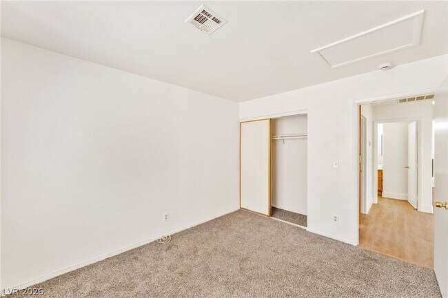 Building Photo - 4904 Spring Falls Way