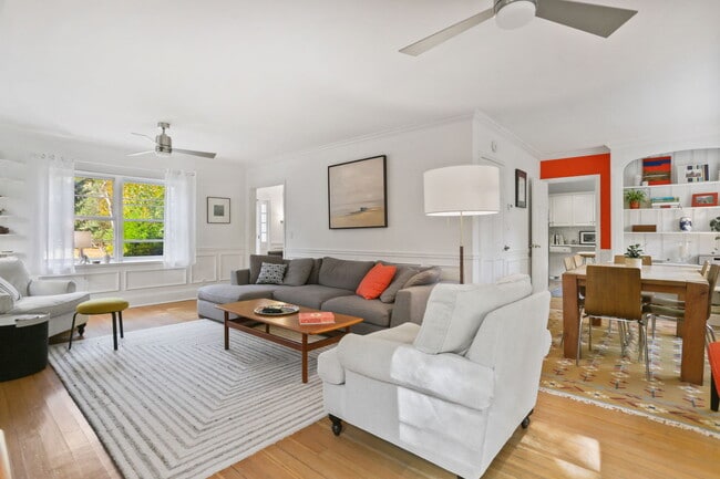 Building Photo - 9 Edgehill Dr