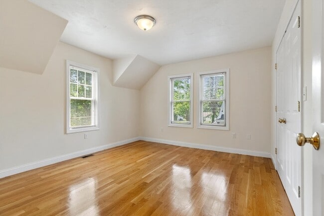 Building Photo - 111 Pleasant St